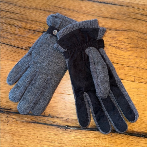 H&M Gray And Black Gloves Size Small/Medium NWT - Picture 1 of 3
